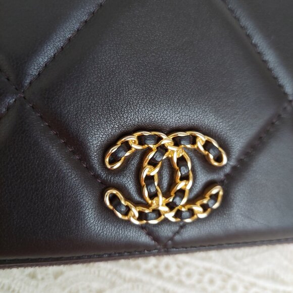 SOLD CHANEL 19 Quilted Lambskin Matelasse Long Zip Around Dark Brown Wallet - Picture 5 of 15
